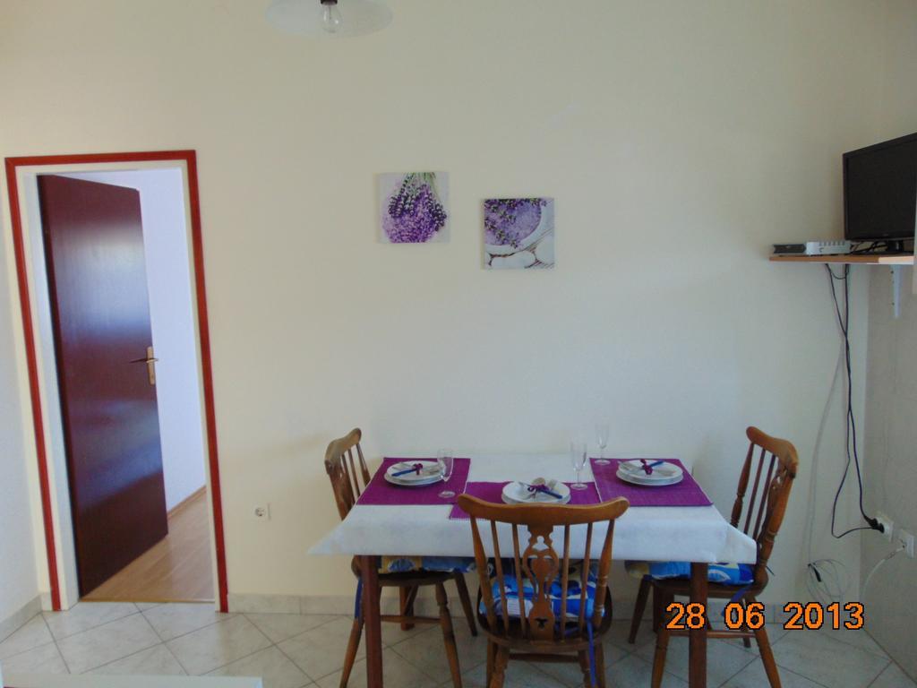 Apartments Borozan Vinišće Værelse billede