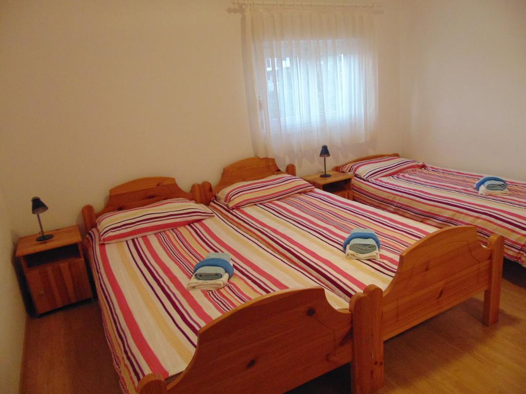 Apartments Borozan Vinišće Værelse billede